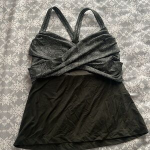 Lululemon Wrap it Up Tank in Jazzy White/Gator Green - Sz 8